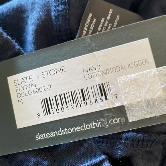 Never worn navy colored sweatpants - Picture 3 of 3